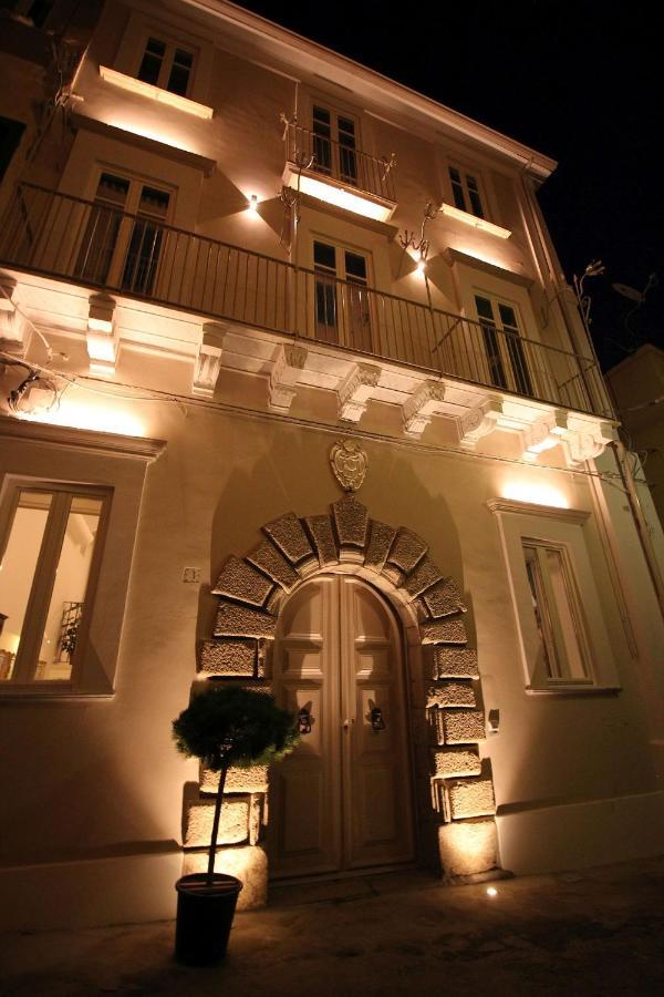 Palazzo Mottola Tropea Hotel Exterior foto